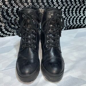 Aldo Woman’s Brania Black Combat Boots Sz 6.5